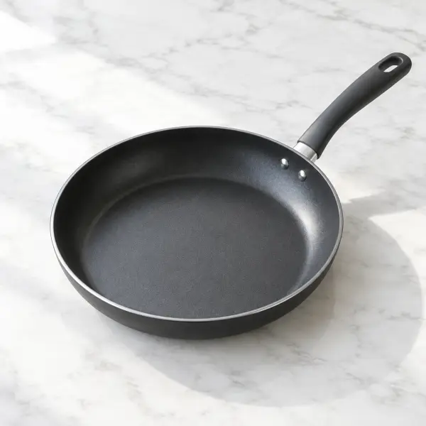 Nonstick skillet