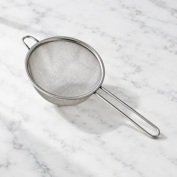 Fine-mesh strainer
